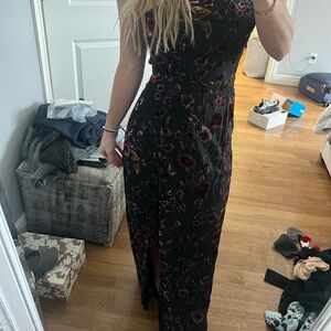 Lulu's Black Floral Maxi Dress